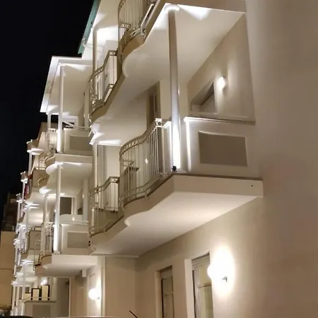 Ξενοδοχείο Des Bains 3*